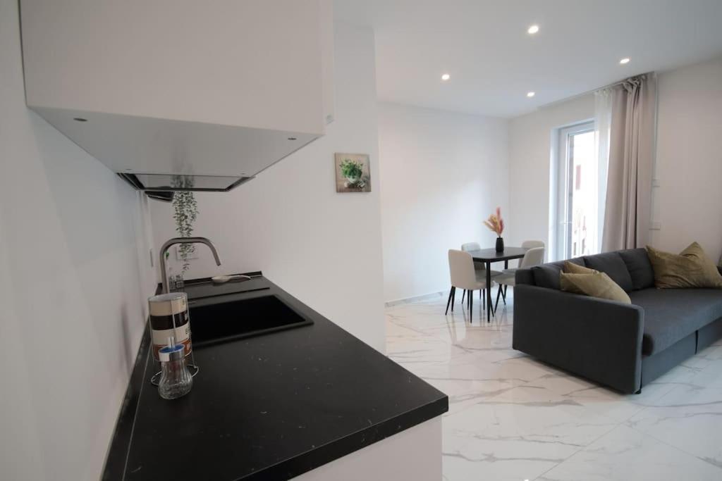 Appartamento Chiaia Arcoleo House - Sofia Napoli Esterno foto